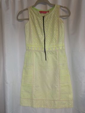 Haute Curry Sleeveless Green Eyelet Mini Dress with Front Zip Front Pockets XS